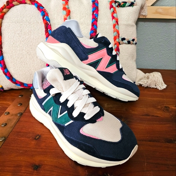 Other - New Balnce 57/40 - mens size 9 but would work for women style